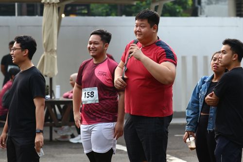 Race photo from Assurance Fun Run 2024