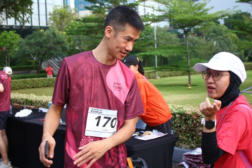 Race photo from Assurance Fun Run 2024