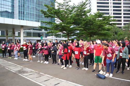 Race photo from Assurance Fun Run 2024