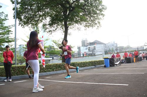 Race photo from Assurance Fun Run 2024