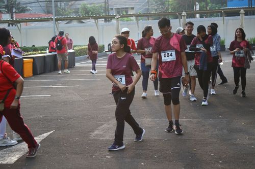 Race photo from Assurance Fun Run 2024