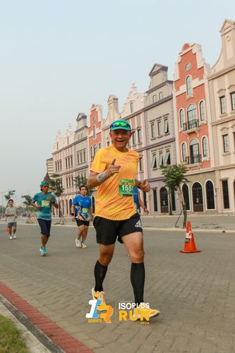 Race photo from ISOPlus Run 2024 Jakarta