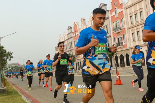 Race photo from ISOPlus Run 2024 Jakarta