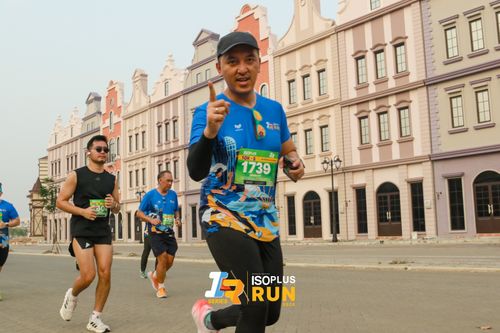 Race photo from ISOPlus Run 2024 Jakarta