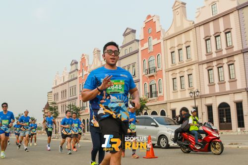 Race photo from ISOPlus Run 2024 Jakarta