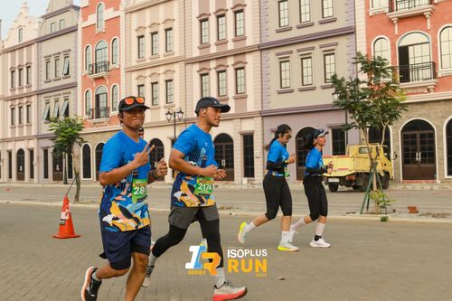 Race photo from ISOPlus Run 2024 Jakarta