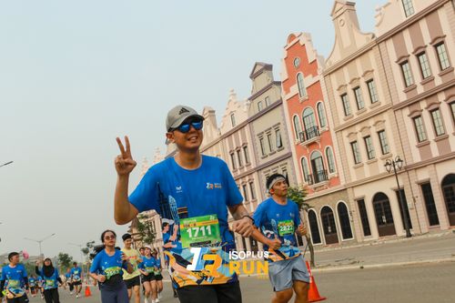 Race photo from ISOPlus Run 2024 Jakarta