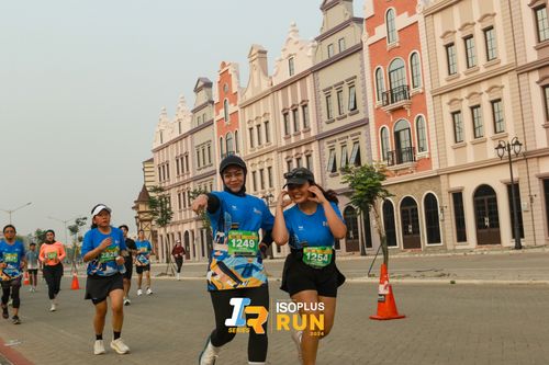 Race photo from ISOPlus Run 2024 Jakarta