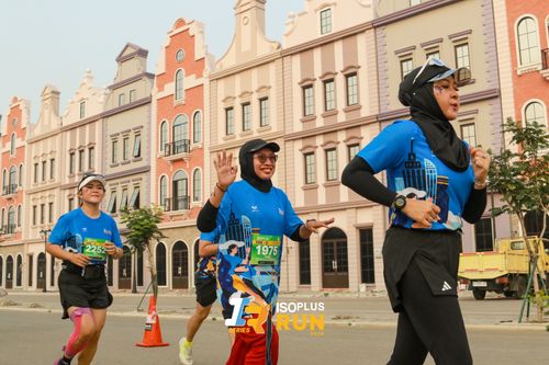 Race photo from ISOPlus Run 2024 Jakarta