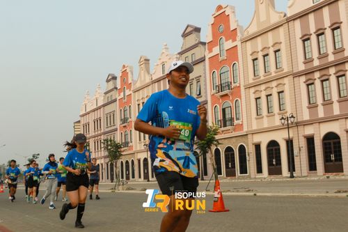 Race photo from ISOPlus Run 2024 Jakarta