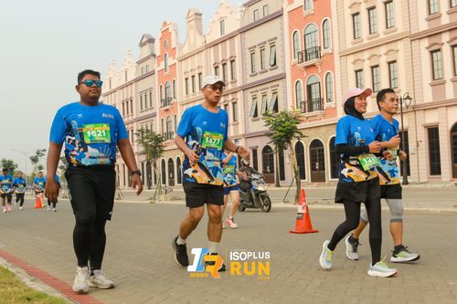 Race photo from ISOPlus Run 2024 Jakarta
