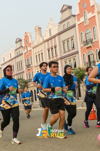 Race photo from ISOPlus Run 2024 Jakarta