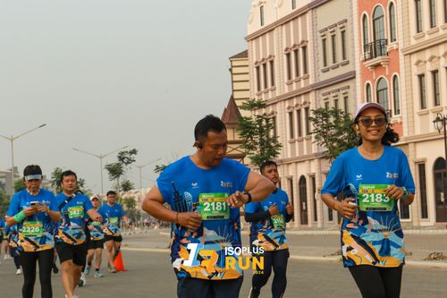 Race photo from ISOPlus Run 2024 Jakarta