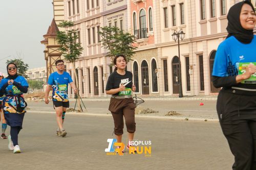 Race photo from ISOPlus Run 2024 Jakarta