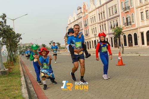 Race photo from ISOPlus Run 2024 Jakarta