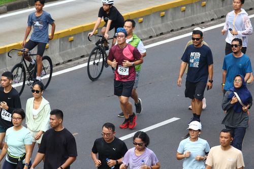 Race photo from Assurance Fun Run 2024