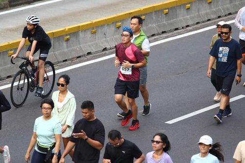 Race photo from Assurance Fun Run 2024