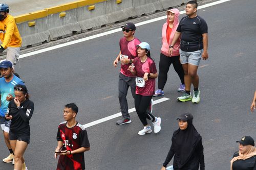 Race photo from Assurance Fun Run 2024
