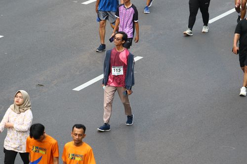 Race photo from Assurance Fun Run 2024