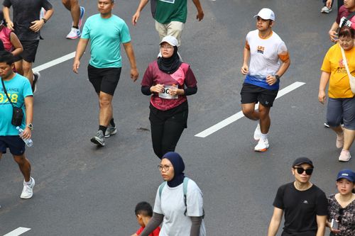 Race photo from Assurance Fun Run 2024