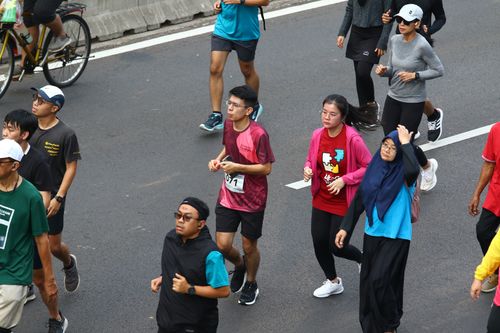 Race photo from Assurance Fun Run 2024