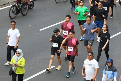 Race photo from Assurance Fun Run 2024