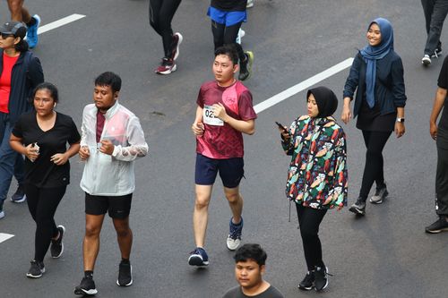 Race photo from Assurance Fun Run 2024