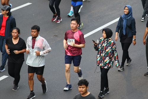 Race photo from Assurance Fun Run 2024