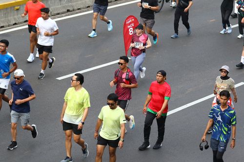 Race photo from Assurance Fun Run 2024