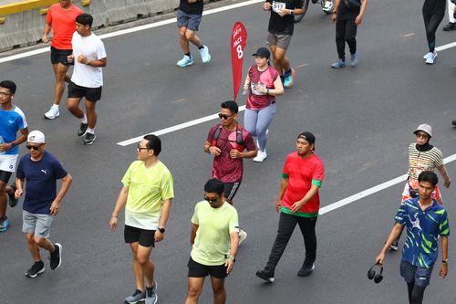Race photo from Assurance Fun Run 2024