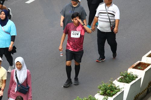 Race photo from Assurance Fun Run 2024