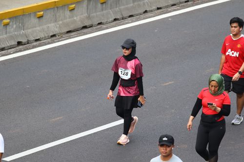 Race photo from Assurance Fun Run 2024