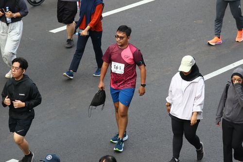 Race photo from Assurance Fun Run 2024
