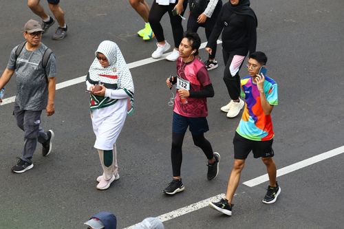 Race photo from Assurance Fun Run 2024