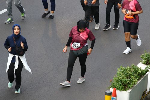 Race photo from Assurance Fun Run 2024