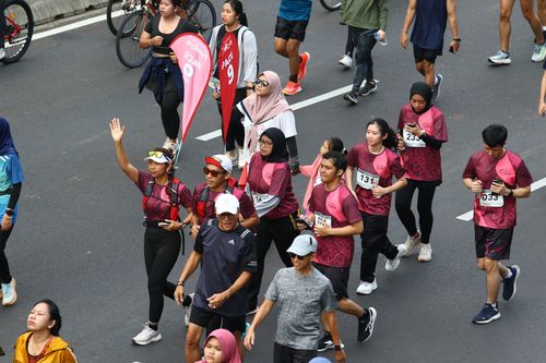 Race photo from Assurance Fun Run 2024