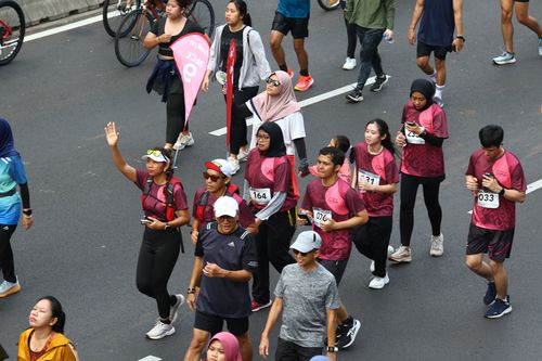 Race photo from Assurance Fun Run 2024