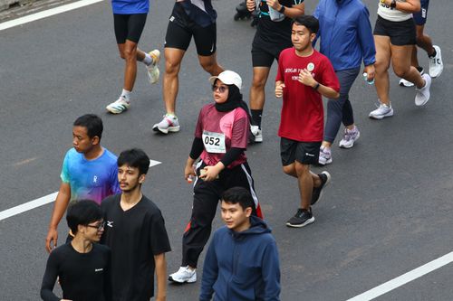 Race photo from Assurance Fun Run 2024