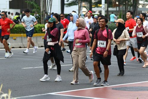Race photo from Assurance Fun Run 2024