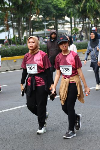 Race photo from Assurance Fun Run 2024