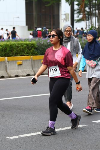 Race photo from Assurance Fun Run 2024