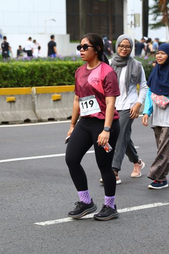 Race photo from Assurance Fun Run 2024