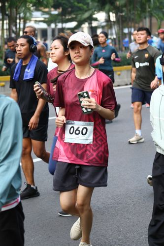 Race photo from Assurance Fun Run 2024
