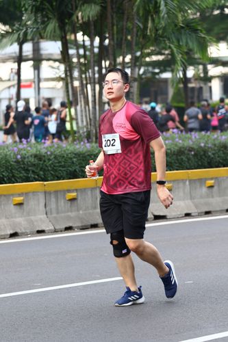 Race photo from Assurance Fun Run 2024