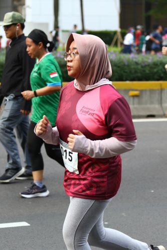 Race photo from Assurance Fun Run 2024