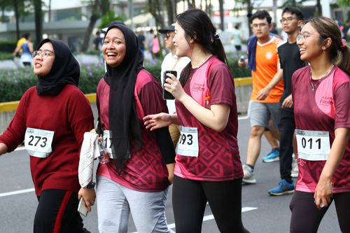 Race photo from Assurance Fun Run 2024