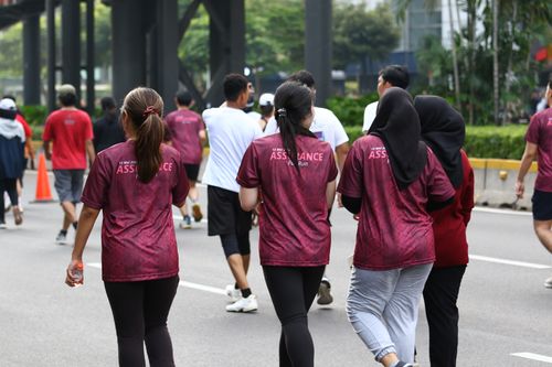 Race photo from Assurance Fun Run 2024