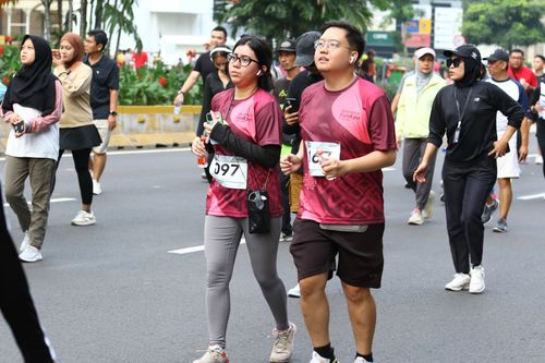 Race photo from Assurance Fun Run 2024