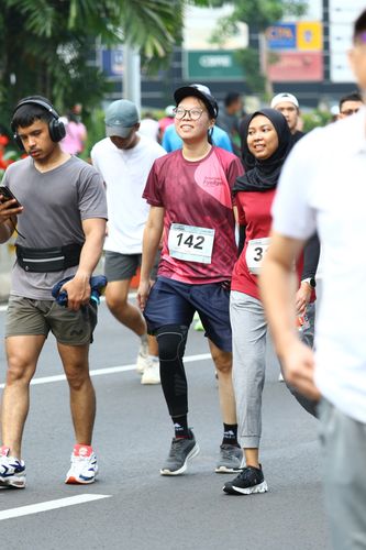Race photo from Assurance Fun Run 2024