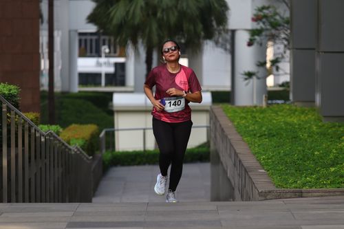 Race photo from Assurance Fun Run 2024